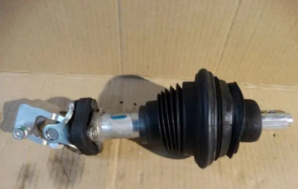 Mercedes-Benz Vito Viano W638 Steering wheel axle A204460191