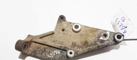 Mazda Premacy Engine mounting bracket rf111r