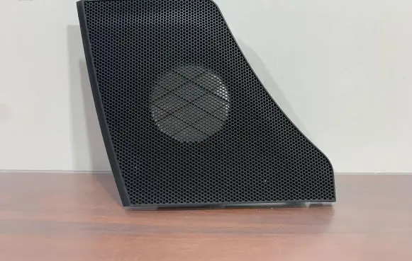 Side speaker trim/cover
