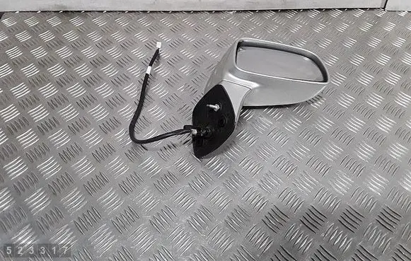 Toyota Corolla Verso E121 Front door electric wing mirror 
