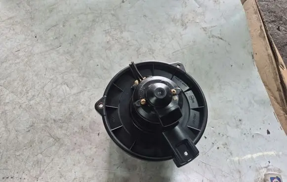 Toyota Corolla Verso E121 Heater fan/blower 194000