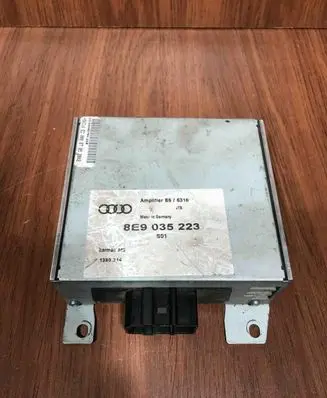 Audi A4 S4 B6 8E 8H Sound amplifier 8E9035223