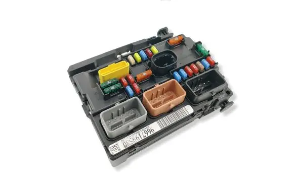 Peugeot 207 Fuse box set 9667199580
