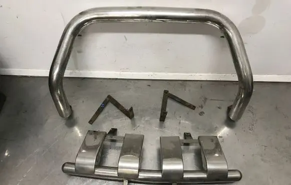 Nissan X-Trail T30 Front bumper