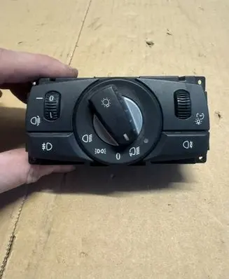 BMW 5 E60 E61 Light switch 6988566