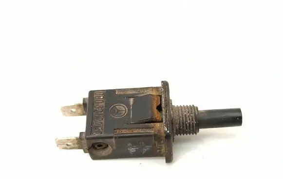 Mercedes-Benz 250 280 C CE W114 Front door sensor 0008212052