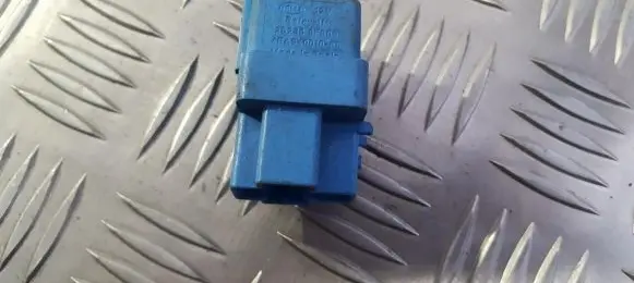 Nissan Primera Other relay 252309f900 4ra940010-65