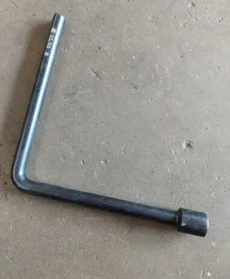 Renault Master III Wheel nut wrench 