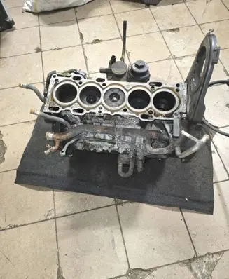 Volvo XC90 Engine D5244T 743069