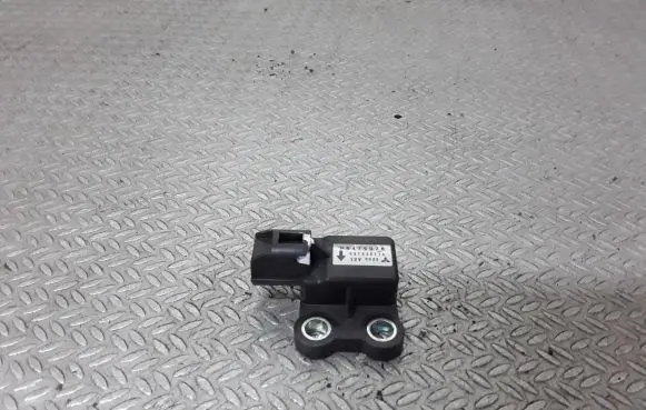 Mitsubishi Outlander Airbag deployment crash/impact sensor MR475078