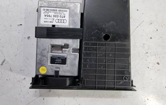 Audi Q5 SQ5 Head unit multimedia control 8T0035785A