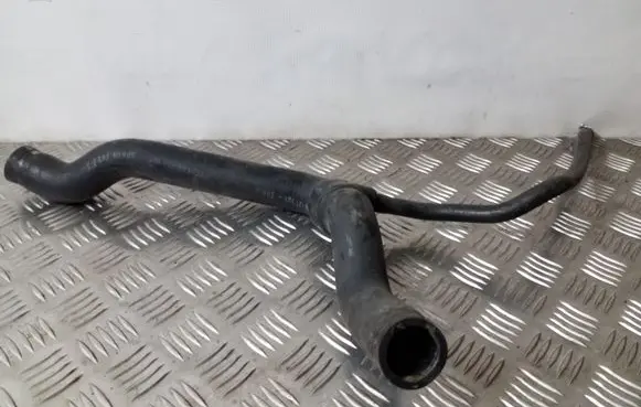 Audi A6 S6 C4 4A Engine coolant pipe/hose 4A0121101