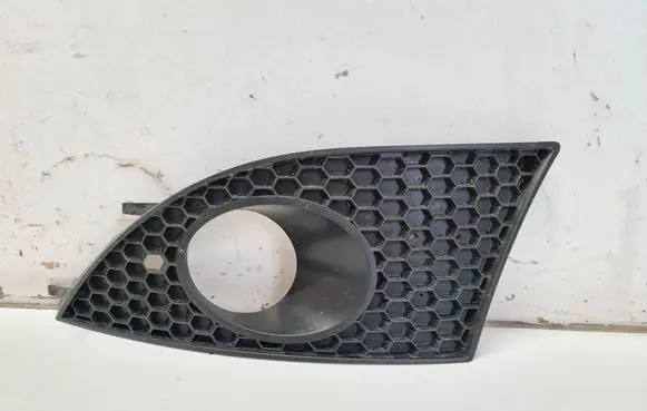 Seat Altea XL Front bumper lower grill 5P0853665 14884SG4