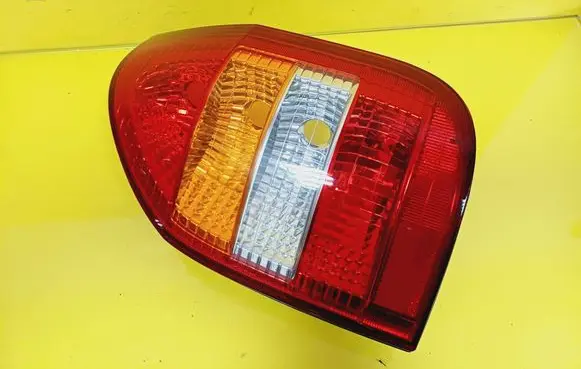 Opel Zafira A Rear/tail lights
