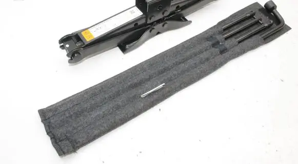 Ford Ranger Lift Jack AB3117A078CA JB3C17005AA