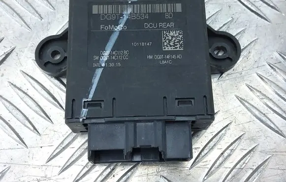 Ford Fusion II Door control unit/module DG9T14B534