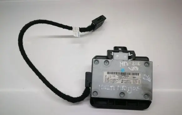 Mercedes-Benz E W212 Video control module A2049009301