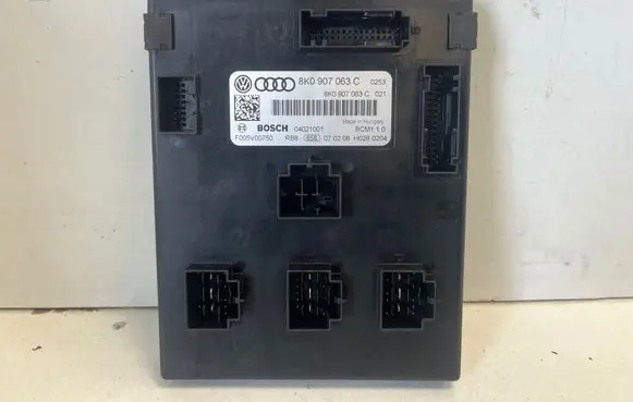 Audi A4 S4 B8 8K Comfort/convenience module 8K0907063C