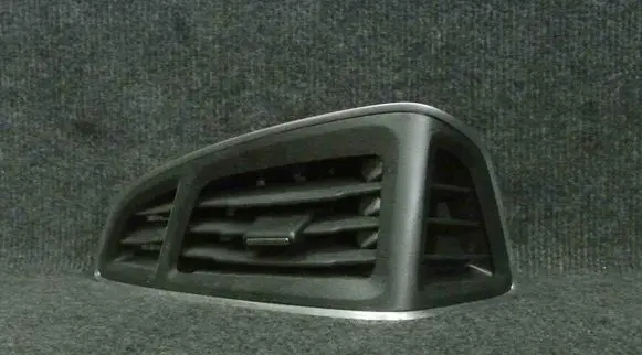 Ford Focus Dashboard air vent grill cover trim BM51A018B09DF3JA6 BM51018B08