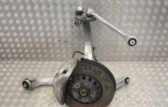 Audi Q7 4L Front wheel hub spindle knuckle 