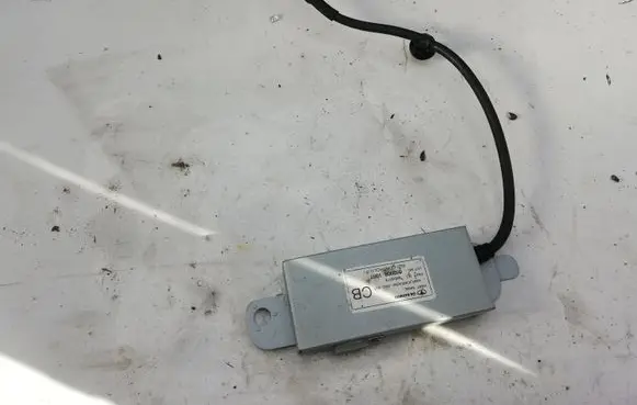 Chevrolet Captiva Antenna control unit 96628318