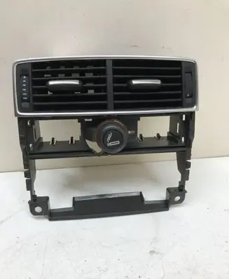 Audi A8 S8 D3 4E Rear air vent grill 4E0819203A