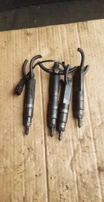 Skoda Octavia Mk1 (1U) Fuel injectors set 038130201F 038130201G