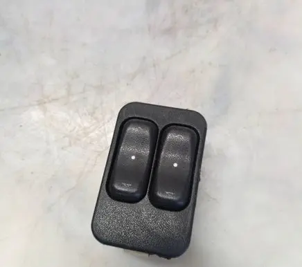 Opel Zafira A Electric window control switch 13363201 90561088