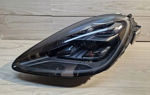 Porsche Cayenne (9Y0 9Y3) Headlight/headlamp