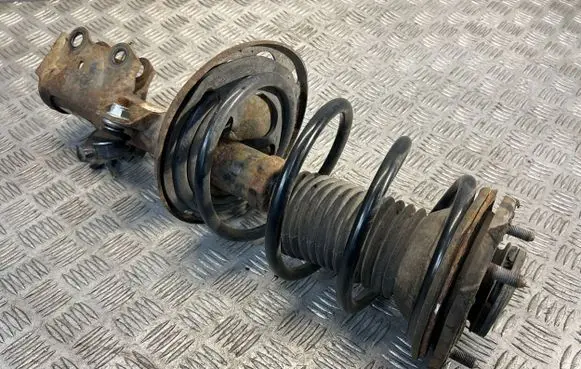 Toyota Avensis T270 Front shock absorber/damper