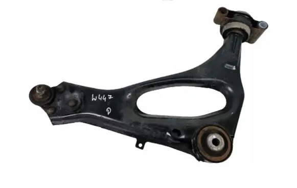 Mercedes-Benz Vito Viano W447 Front lower control arm/wishbone A4473303500