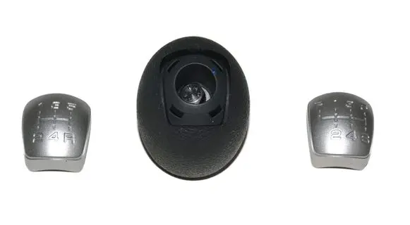 Iveco Daily 6th gen Gear lever shifter trim leather/knob 42561576