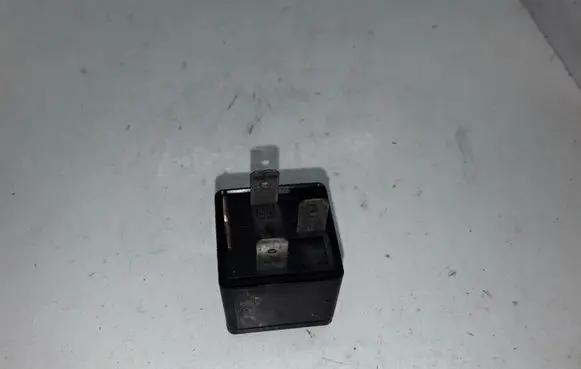 Opel Zafira A Other relay V23134K52X220 GM90464760