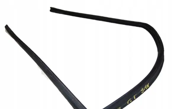 Mercedes-Benz E W124 Rear door glass trim molding