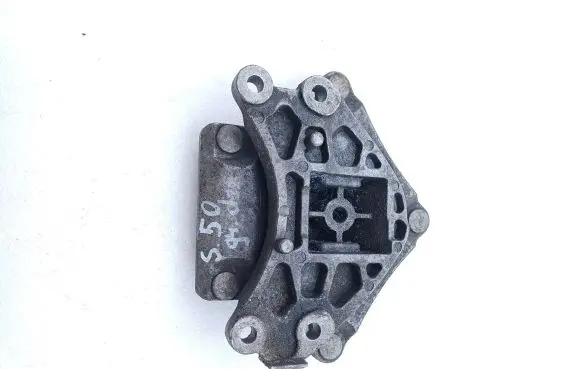 Mercedes-Benz S C217 Gearbox mount A2222400000