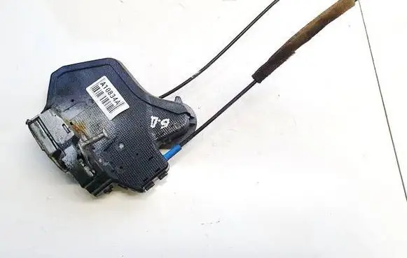 Toyota Avensis T250 Rear door lock
