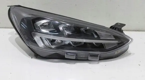 Ford Focus Headlight/headlamp