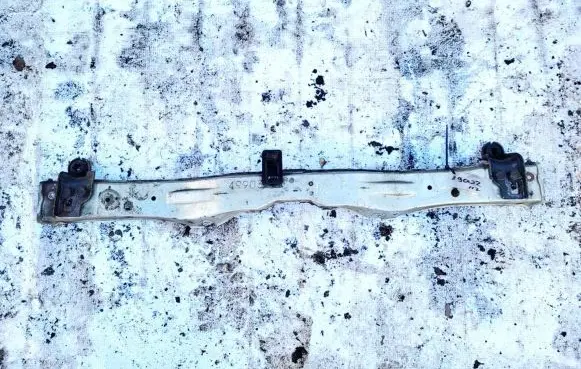 Toyota Avensis T250 Radiator support slam panel