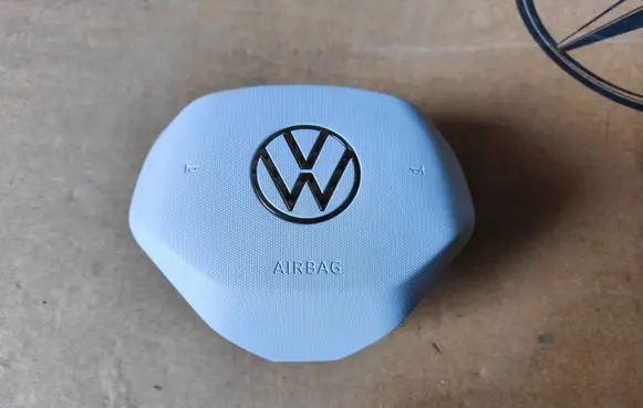 Volkswagen ID.3 Steering wheel airbag 10A880201F 649344101 AV9514TBY0D