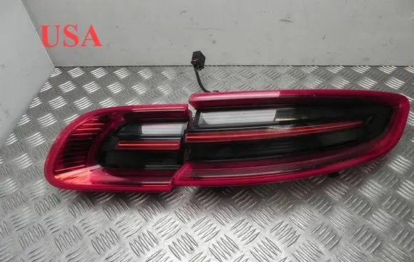 Porsche Macan (95B) Rear/tail lights 95B945096E