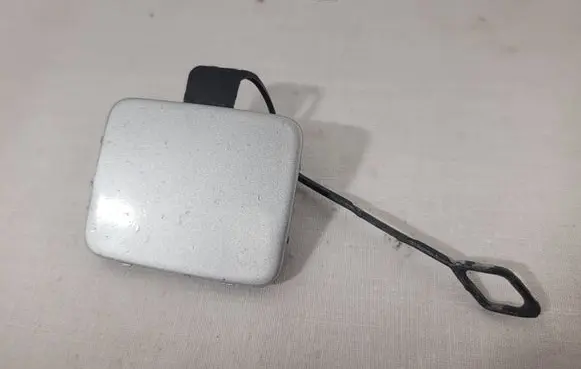 BMW 3 E90 E91 Front tow hook cap/cover 711668706
