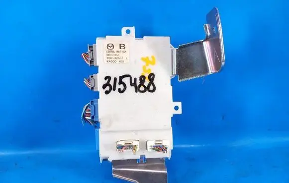 Mazda 3 II Central body control module BBM367560J