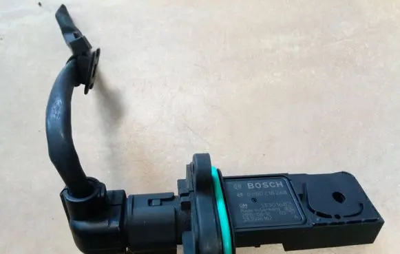 Opel Astra J Mass air flow meter 0280218268 NE70273