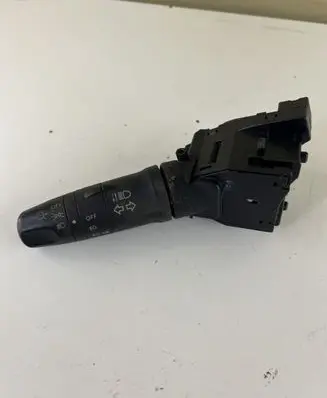 Nissan X-Trail T30 Indicator stalk 255408H700