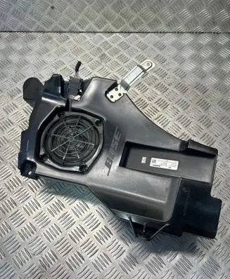 Audi A3 S3 8P Subwoofer speaker 8P4035382A