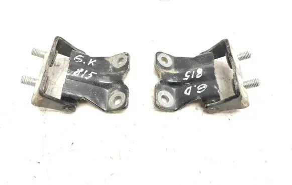 Subaru Outback Tailgate/trunk/boot hinge D4S