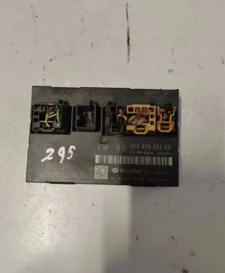 Volkswagen PASSAT B6 Door control unit/module 3C0959433AB 5DK00906404 60472M042