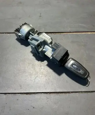 Ford Focus Ignition lock 3M513F880AE