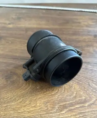 Renault Master III Mass air flow meter 226807131r