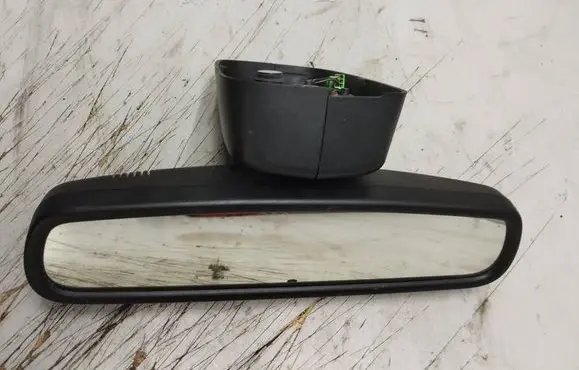 Volvo V70 Rear view mirror (interior) E1020993